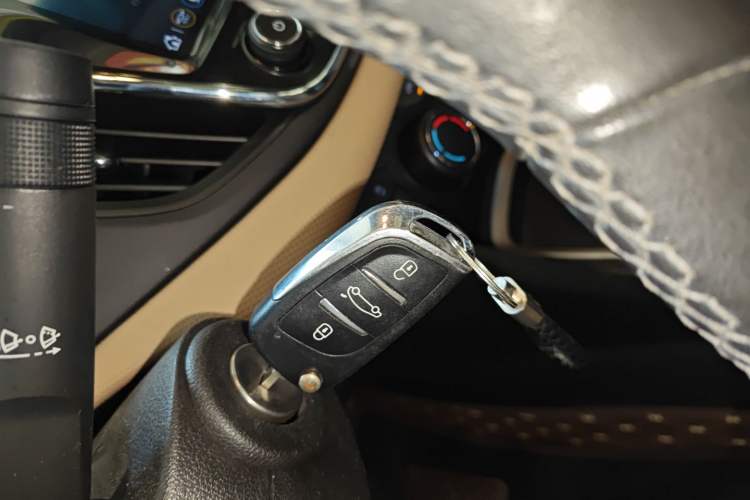 Used Chevrolet Monza 2022 320 Automatic Enjoyment Sunroof Version
