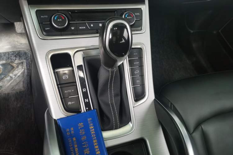Used Geely Auto Emgrand X7 Sport 2016 1.8TD Automatic ZhiShang Model Gear Lever