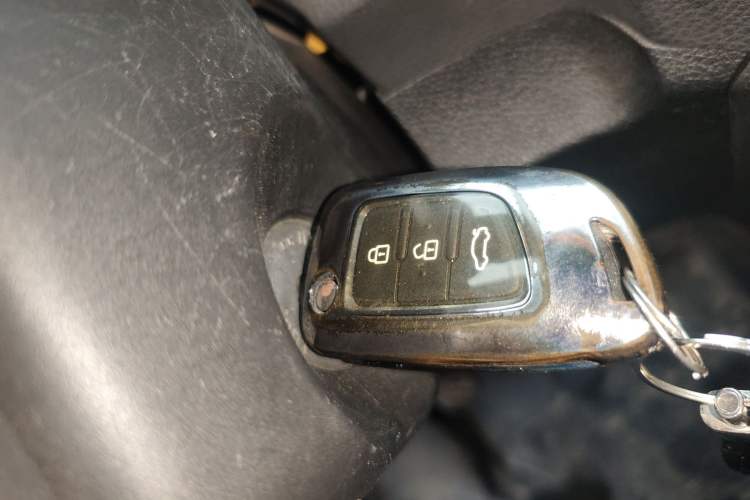 Used Dongfeng Aeolus AX7 2016 2.0L Manual Zhuyue Model Vehicle Key