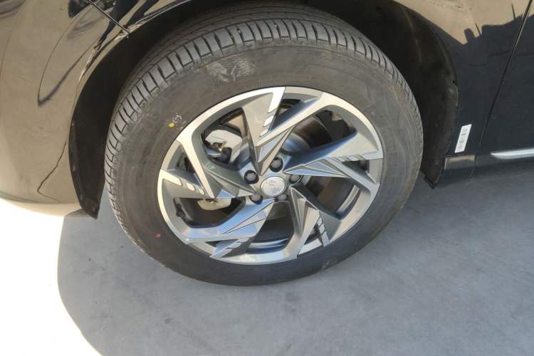 Used Hongqi HS3 PHEV 2024 PHEV 115km Jingwei Edition
