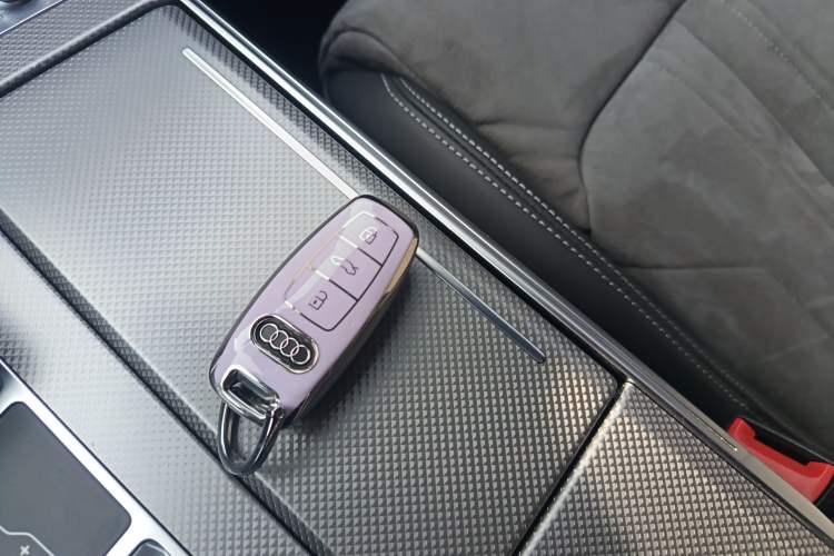 Used Audi A6L 2022 40 TFSI Luxury Dynamic Model
