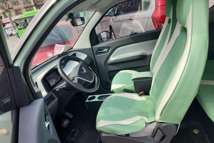 Used Wuling Hongguang MINIEV 2022 Macaron Premium Model – Lithium Ternary Battery
