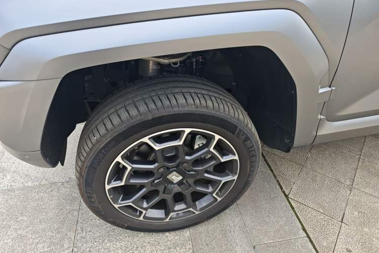 Used Tank 700 New Energy 2024 Hi4-T Extreme Edition Left Front Wheel Hub