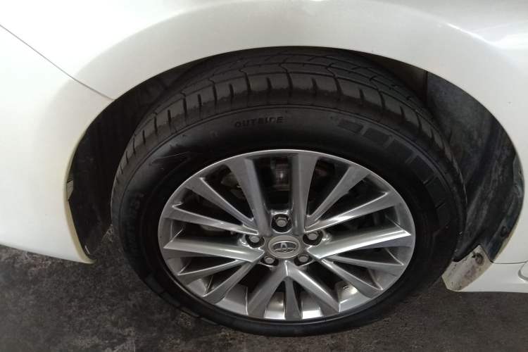 Used Toyota Camry 2016 2.5G 10th Anniversary Deluxe Navigation Edition
