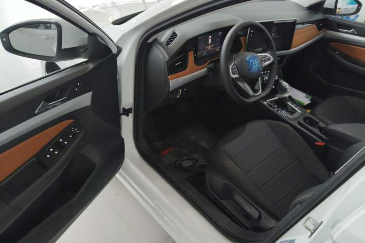 Used Volkswagen Bora 2026 200TSI DSG Yuexing Navigation Edition