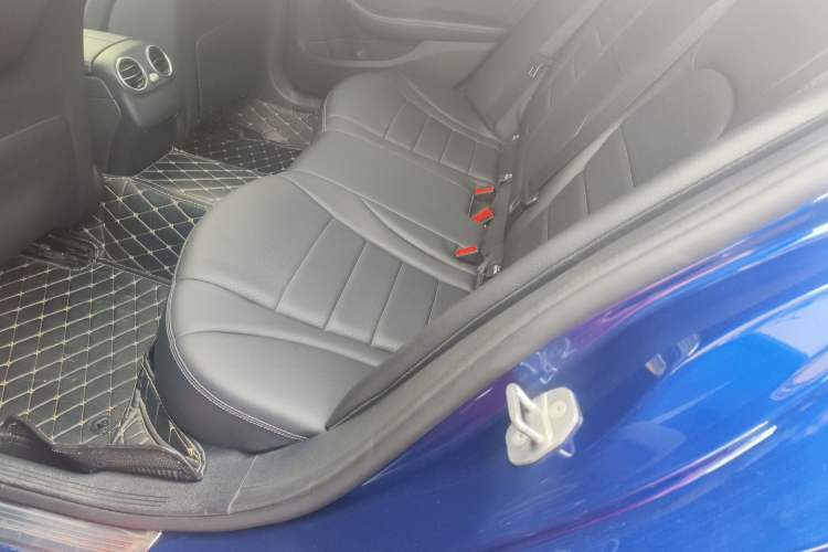 Used Mercedes-Benz C-Class 2017 Restyled C 180 L Fashion Edition Sport Version Left Rear Seat