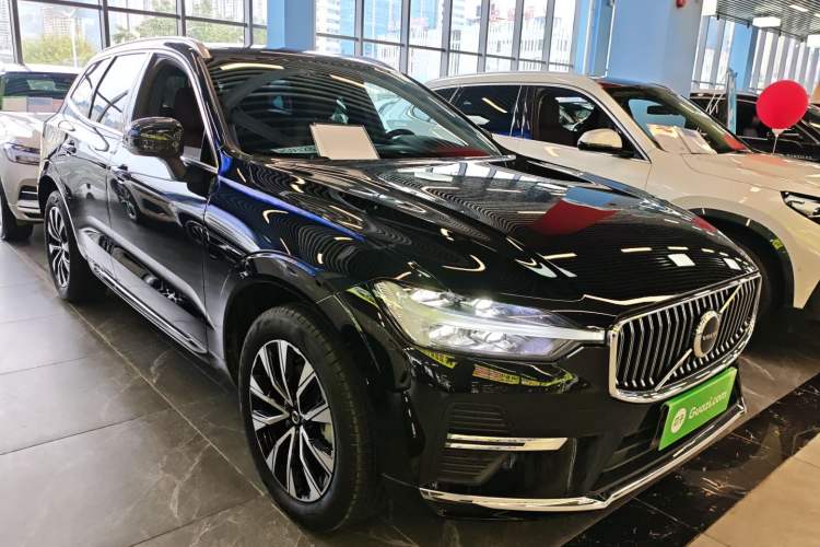 Used Volvo XC60 2024 B5 4x4 Smart Luxury Edition
