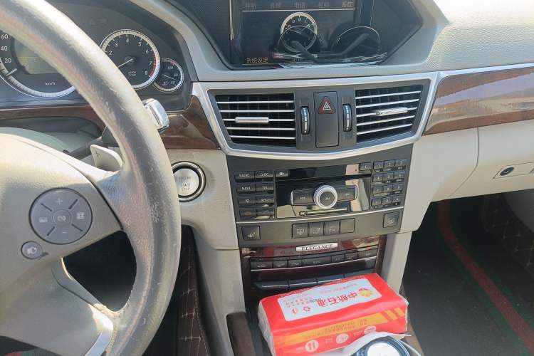 Used Mercedes-Benz E-Class 2011 E 300 L Elegant Model Audio And AC Panel