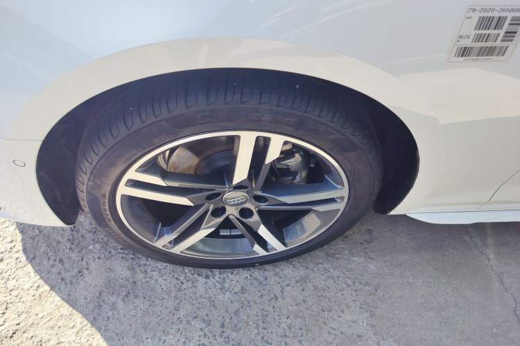 Used Audi A4L 2020 40 TFSI Luxury Dynamic Model
