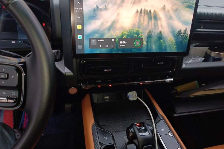 Used Haval Raptor New Energy 2024 Hi4 102 Pro Audio And AC Panel