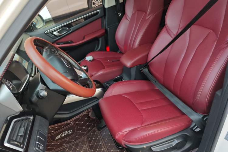 Used Zotye Domy X5 2017 Platinum Edition 1.5T Manual Luxury Model
