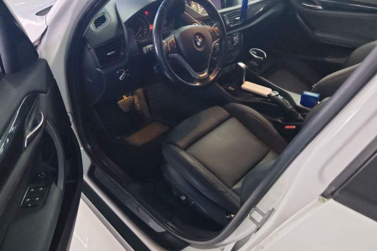 Used BMW X1 2013 sDrive18i Sport Design Package
