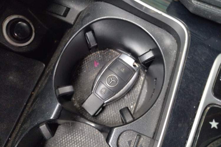 Used Mercedes-Benz GLC 2017 GLC 200 4MATIC Interior 1