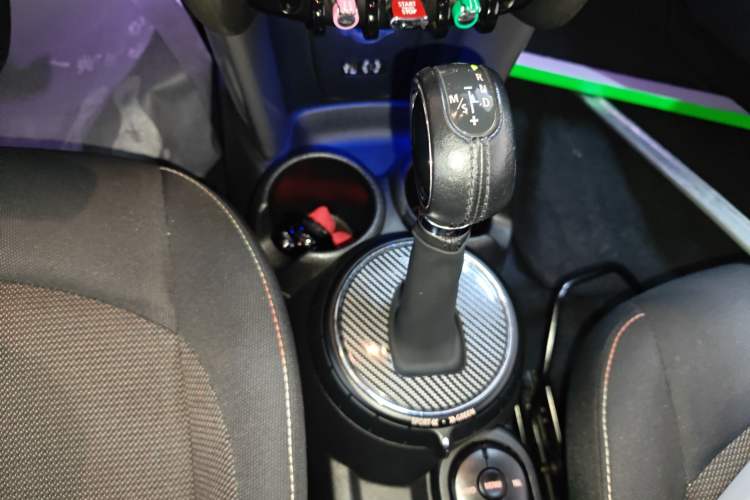 Used MINI MINI 2014 1.5T COOPER Fun