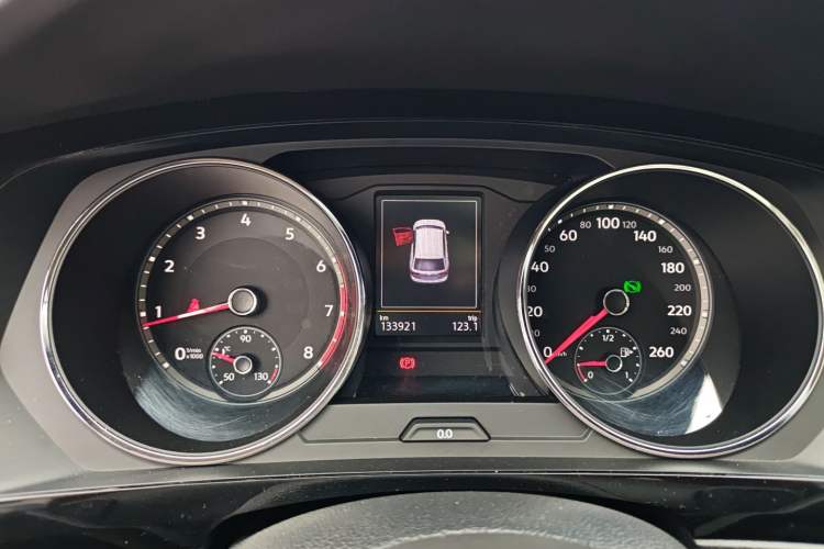 Used Volkswagen Tiguan L 2017 330TSI Automatic Two-Wheel Drive Luxury Edition Instrument Cluster