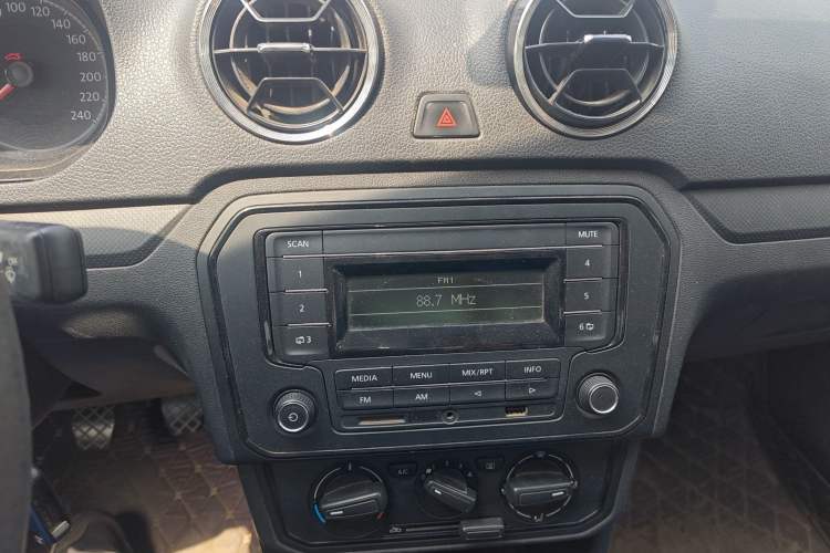 Used Jetta VA3 2019 1.5L Manual Entry-Level Version Audio And AC Panel