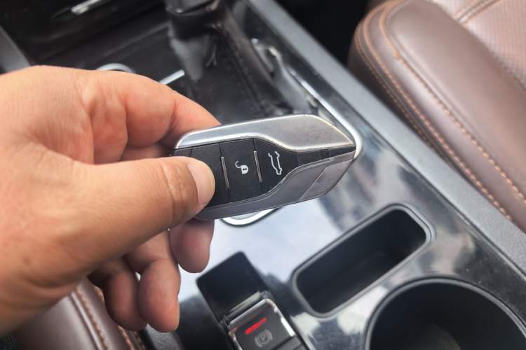 Used Yema T70 2016 Upgraded Model 1.8T CVT Flagship Edition