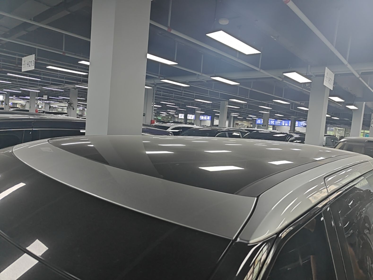 XPeng X9 2025 702 Four-Wheel Drive High-Performance Max — снимка 7