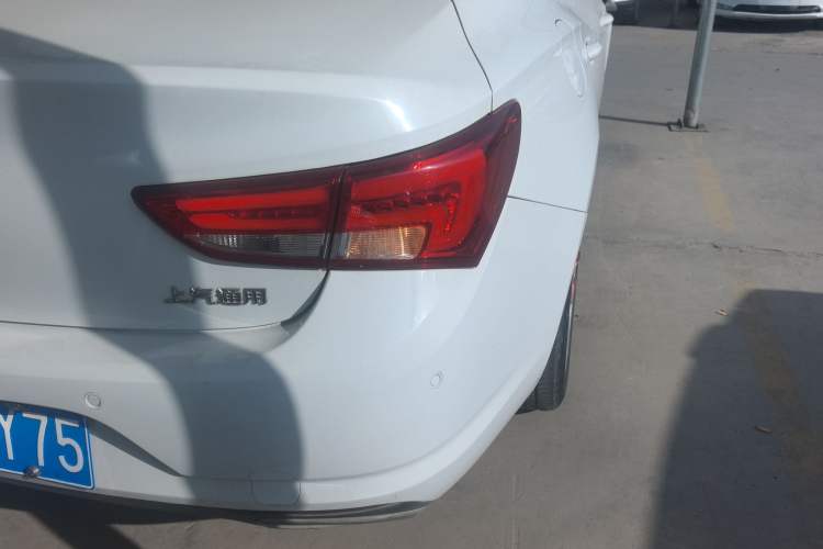 Used Buick Verano 2019 Sedan 20T Dual-Clutch Leading Model Right Rear Taillight