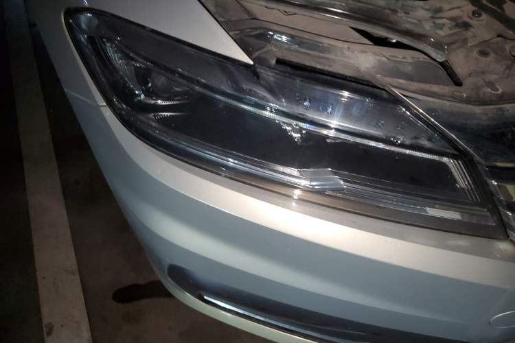 Used Volkswagen Lavida 2021 1.5L Automatic Comfort Edition Right Front Headlight