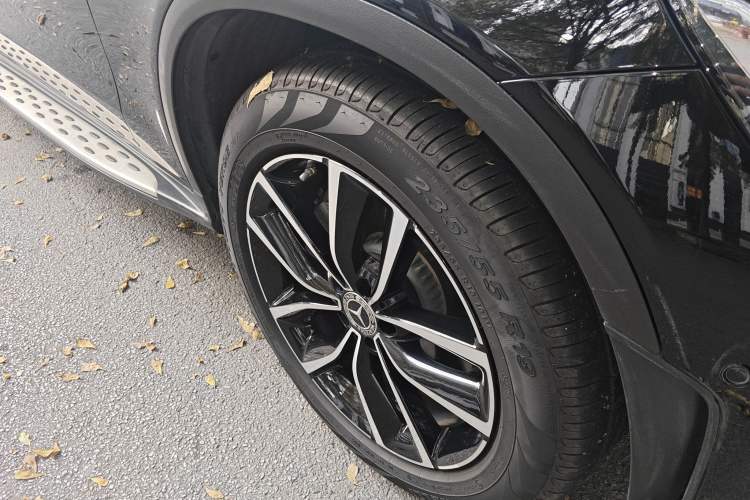 Used Mercedes-Benz GLC 2021 GLC 260 L 4MATIC Luxury Model Exterior 7