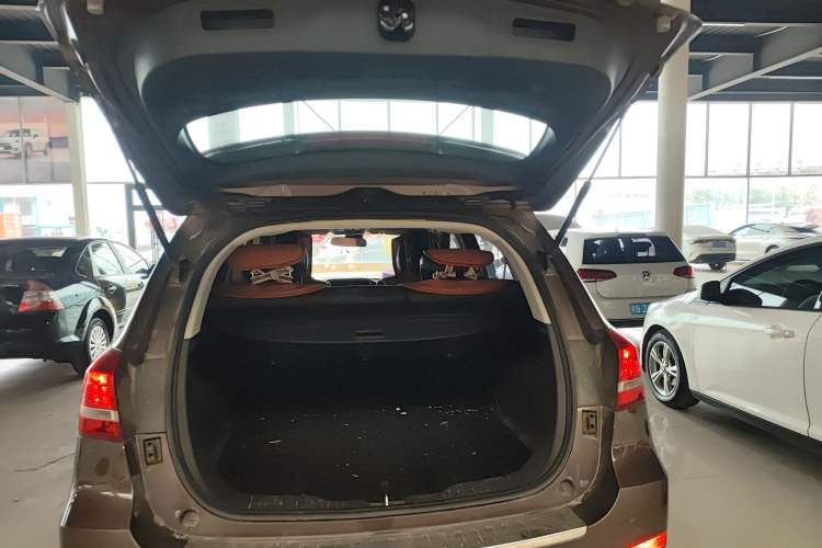 Used Haval H2 2016 Red-Label 1.5T Manual Two-Wheel Drive Luxury Model