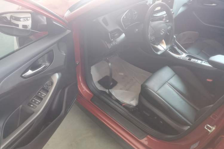 Used Hyundai Lafesta 2019 280TGDi Smart Speed Version China VI Standard Driver Seat