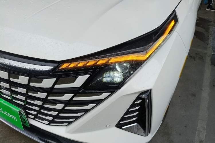 Used CHANGAN UNI-Z New Energy 2024 Blue Whale Smart Electric iDD 125km Beyond Edition Left Front Headlight