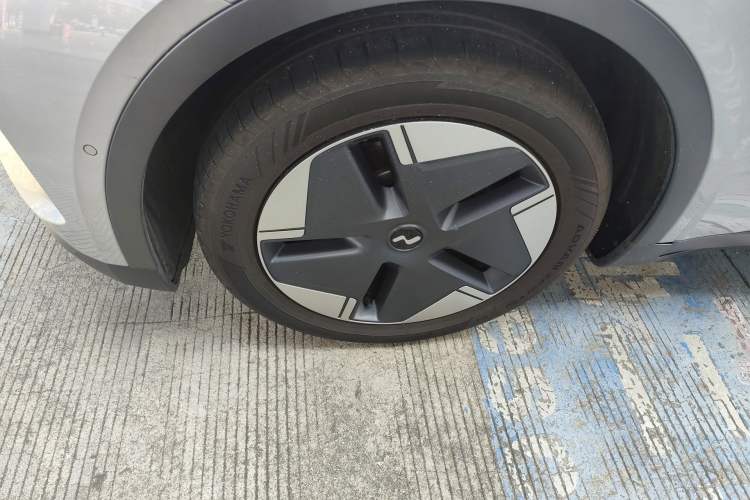 Used ONVO L60 2024 60 kWh Rear-Drive Version