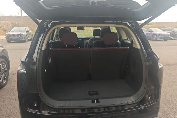 Used Hongqi HS7 PHEV 2024 2.0T PHEV Four-Wheel Drive Flagship Edition 6 Seats