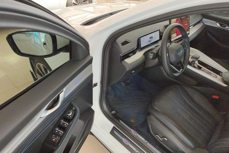 Used Geely Auto Preface 2025 Dongfang Yao 1.5TD Kunlun Edition