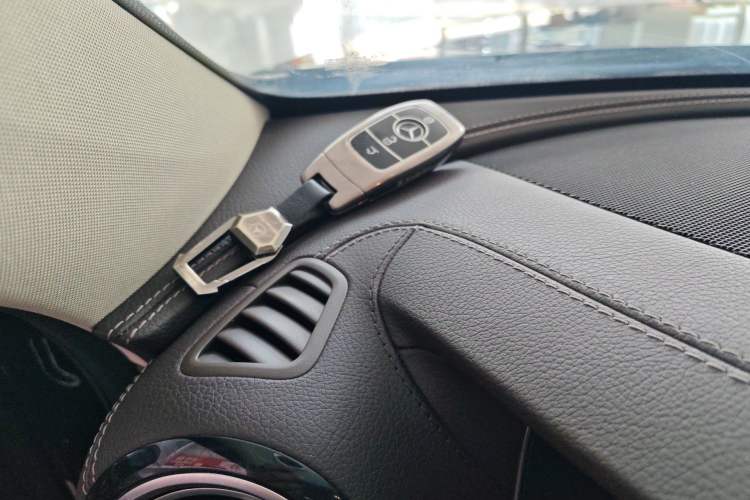 Used Mercedes-Benz E-Class 2019 E 260 L 4MATIC