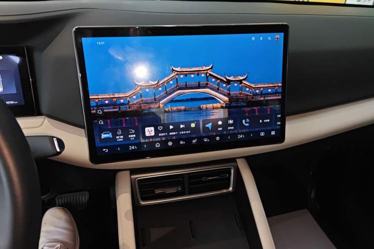 Used BYD Yuan UP 2025 Intelligent Driving Version 401 KM Dynamic Edition