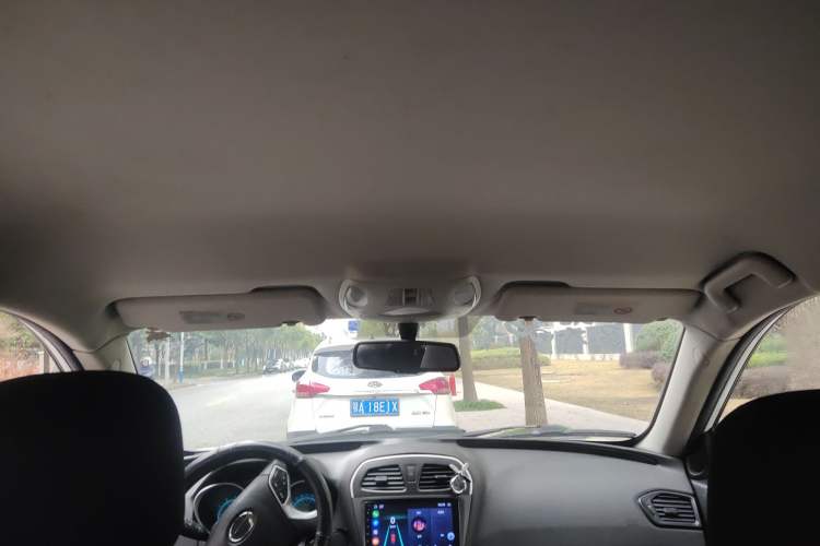 Used GAC Trumpchi GS5 2014 2.0L Automatic Two-Wheel Drive Deluxe Edition Headliner