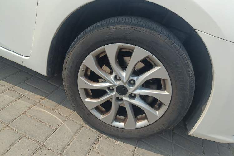 Used Nissan Sylphy 2018 1.6XV CVT Deluxe Edition Right Front Wheel Hub