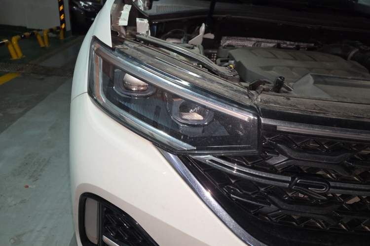 Used Volkswagen Tayron X 2024 330TSI Two-Wheel-Drive Prestige High-Energy Edition Right Front Headlight