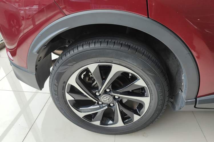 Used Toyota IZOA 2018 2.0L Yichi Edition China V Standard