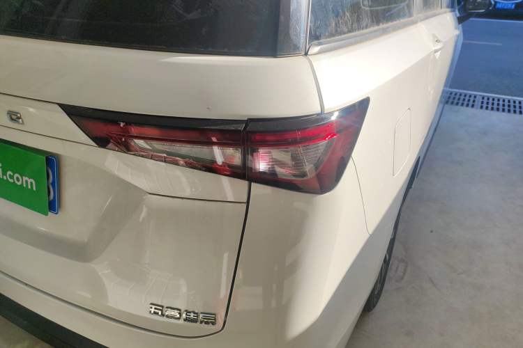 Used Wuling Jiachen 2022 1.5L Manual Enjoyment Elite Model
