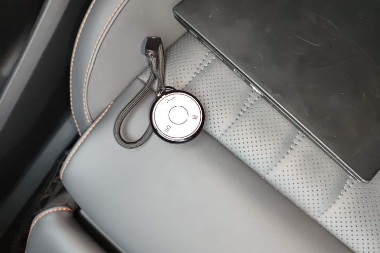 Used NETA L 2024 Extended-Range 310 Flash-Charge Red Edition