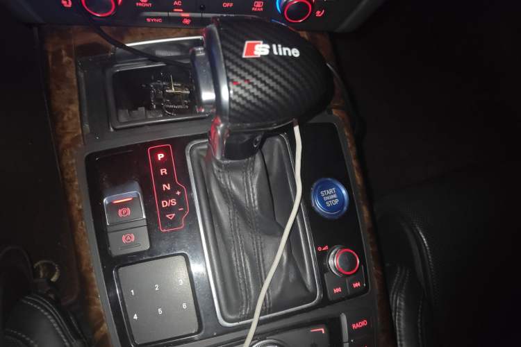 Used Audi A7 2013 50 TFSI quattro Luxury Model Gear Lever