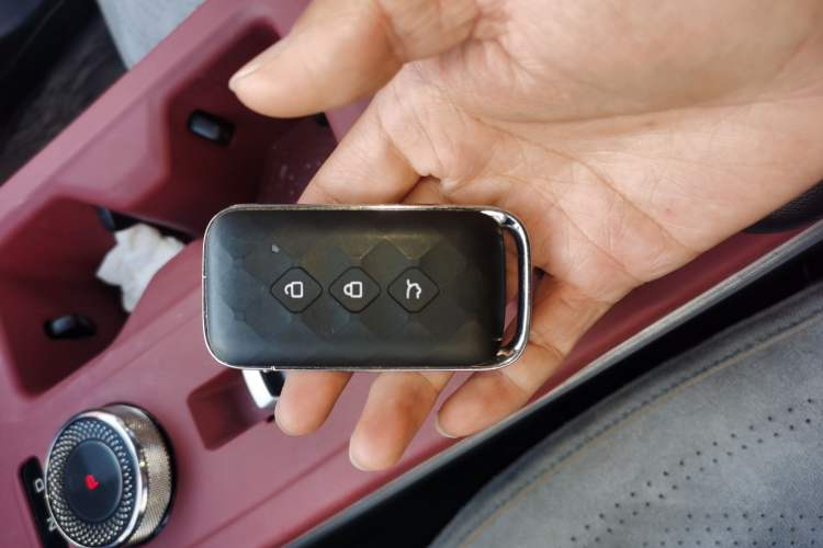 Used Wuling Xingguang 2024 Co-Creation Edition 510 Advanced Model Vehicle Key