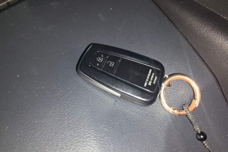 Used Toyota Prado 2018 3.5L Automatic TX-L with Rear-Mounted Spare Tire
