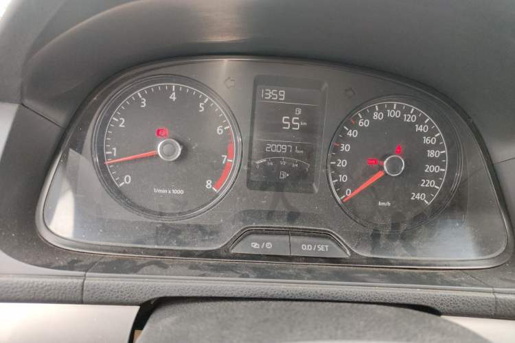 Used Volkswagen Lavida 2013 Revised Classic 1.6L Manual Fashion Edition
