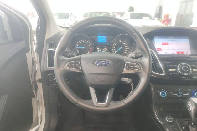 Used Ford Focus 2018 Hatchback Classic 1.6L Automatic Trendy SmartDrive Edition