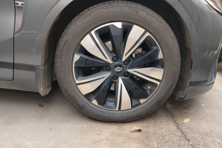 Used CHANGAN NEVO A07 2023 Range-Extended 200 Air Right Front Wheel Hub