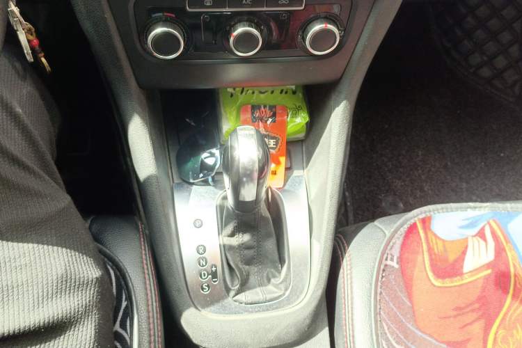 Used Volkswagen Golf 2012 1.4 TSI Automatic Comfort Edition Gear Lever