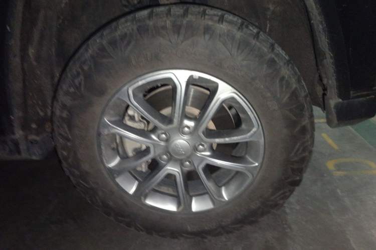 Used Jeep Grand Cherokee 2015 3.0L Comfort Navigation Edition