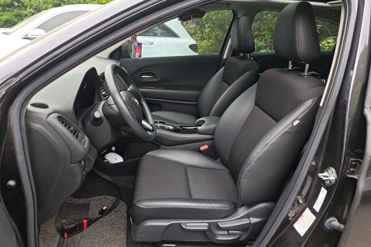 Used Honda Vezel 2020 1.5L CVT Pioneer Edition
