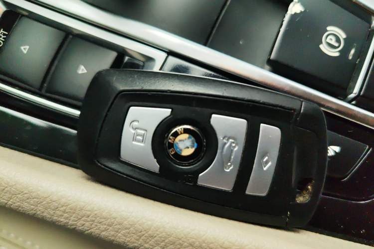 Used BMW 5 Series GT 2010 535i Leading Model
