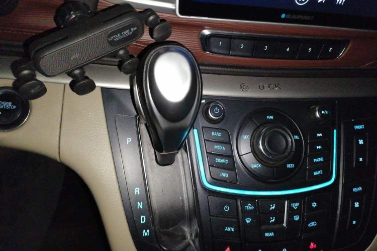 Used Buick GL8 2014 2.4L LT Luxury Business Executive Edition
